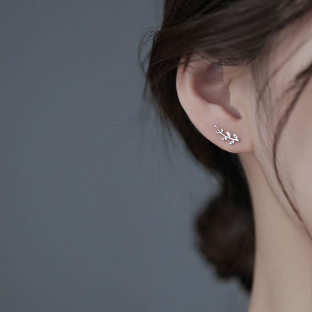 925 Sterling Silver Tiny Leaves Olive Leaf Dainty Minimalist Women Stud Earrings - Picture 2 of 5